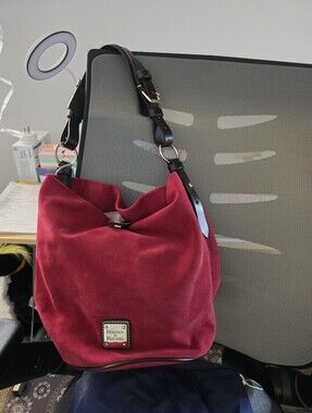 NWT Dooney & Bourke cherry red suede feed bag purse RARE! BNNU